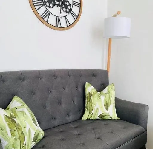 Beautiful 'studio Verde' With Panoramic Sea Views